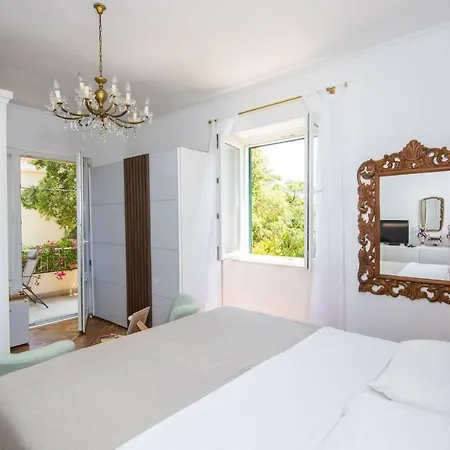 Lapad House Guest house